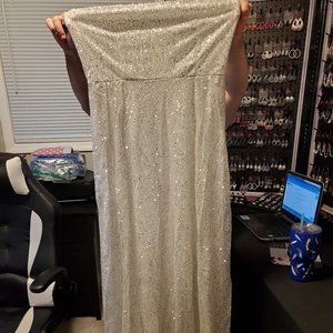 Glittered strapless dress